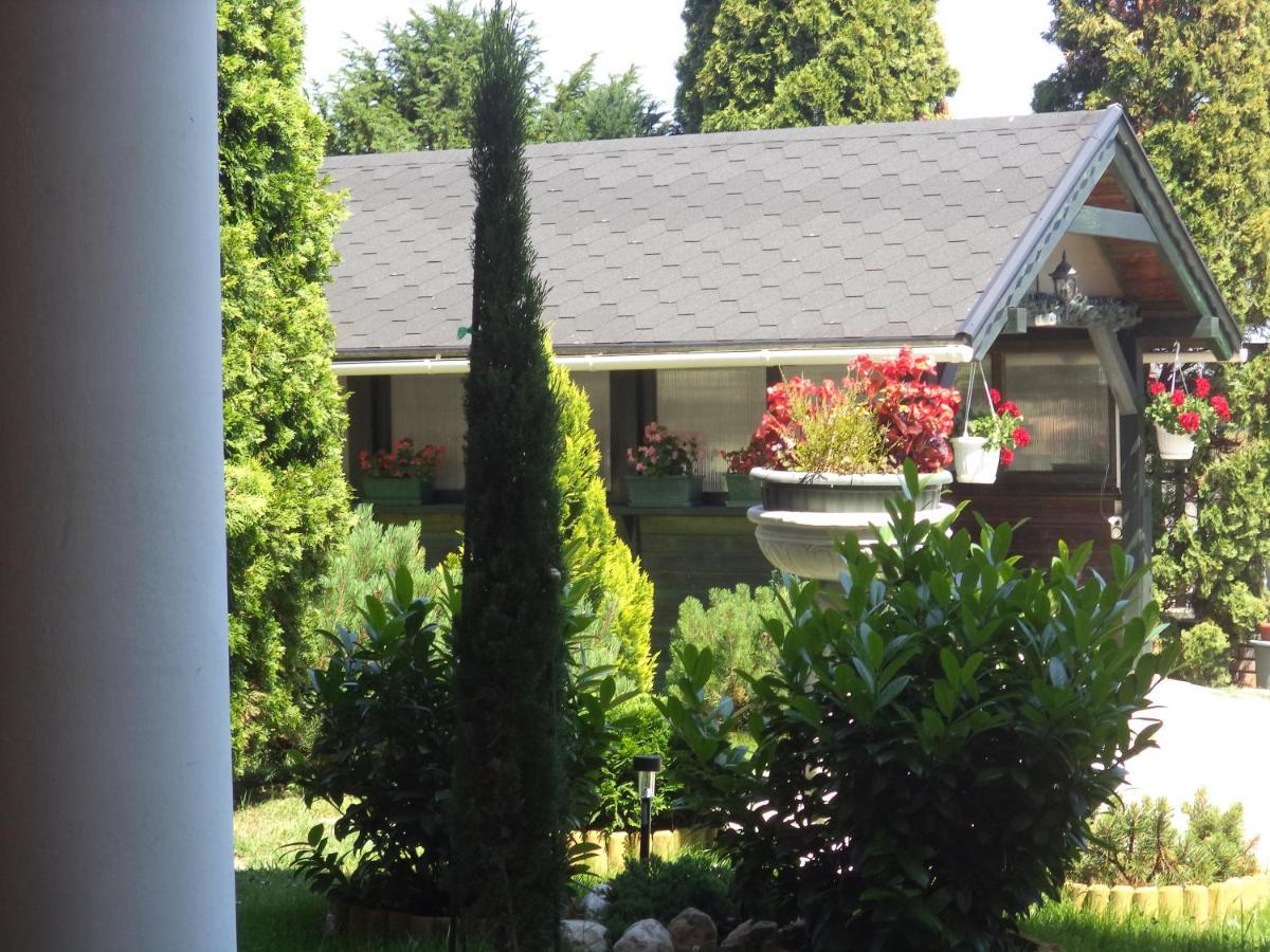 Maria Apartman Heviz Exterior photo