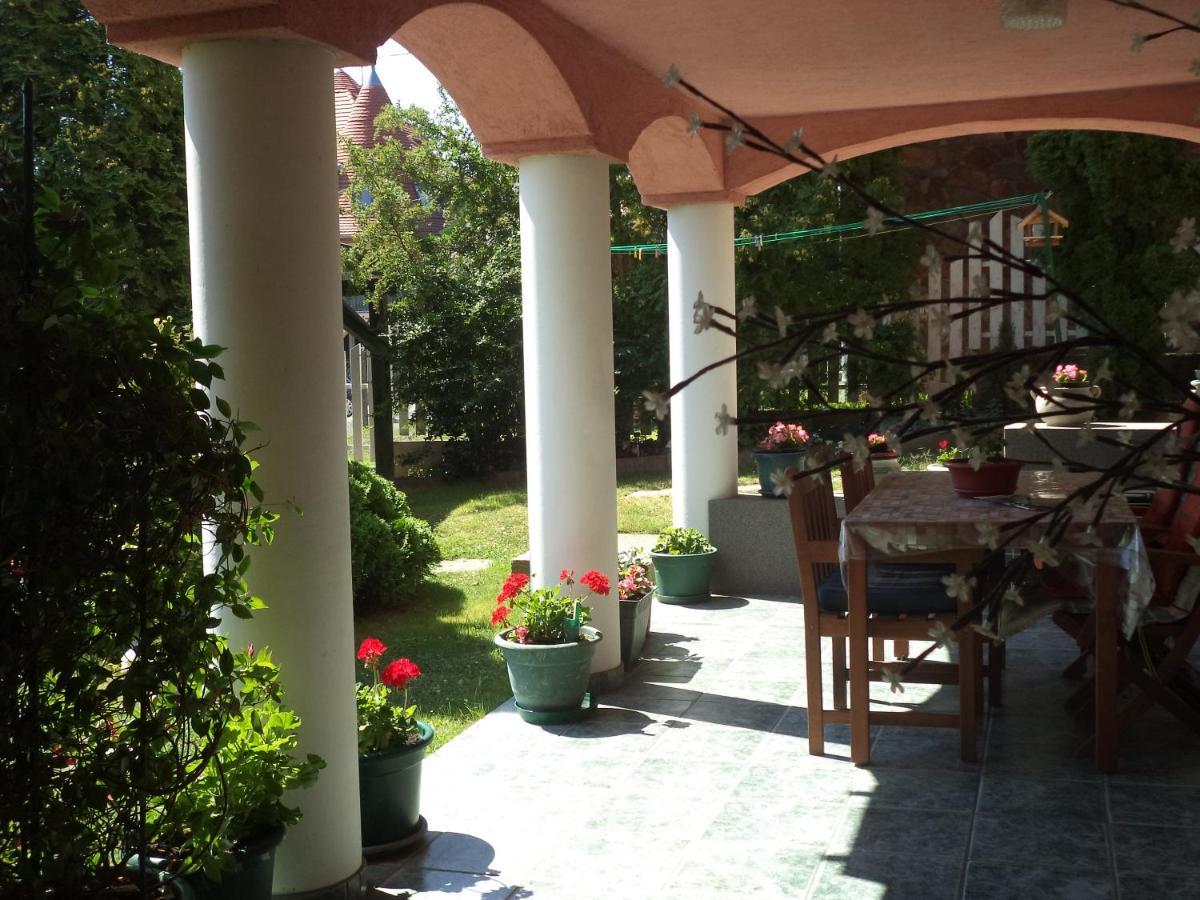Maria Apartman Heviz Exterior photo
