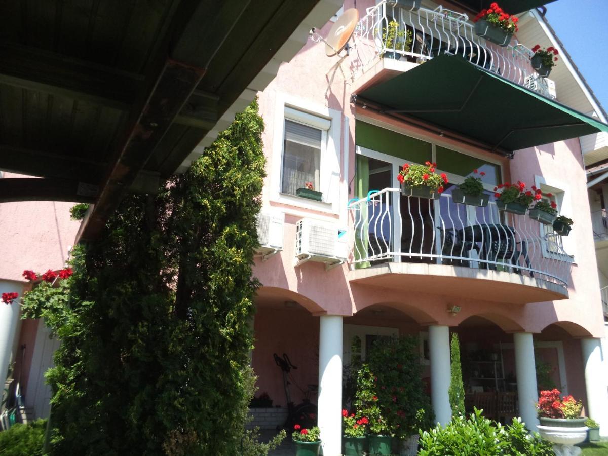 Maria Apartman Heviz Exterior photo