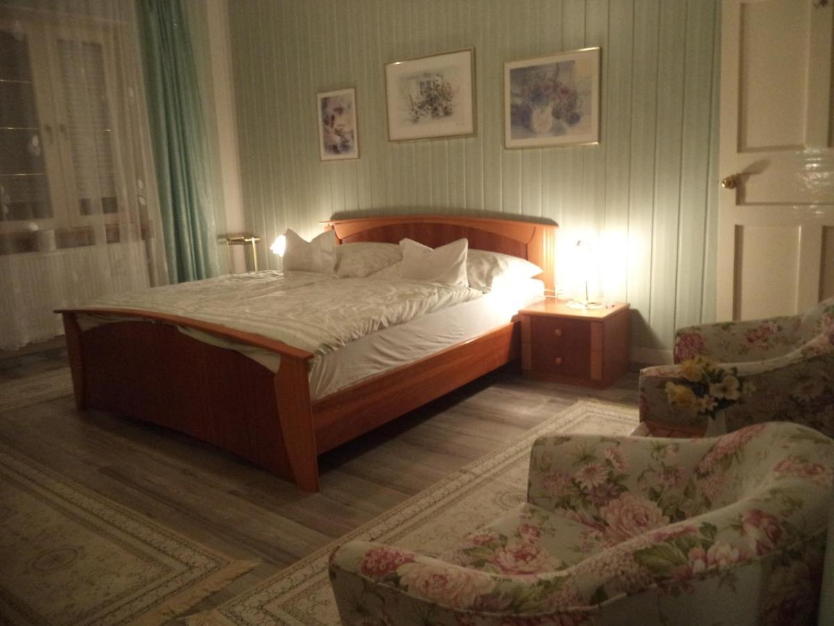 Maria Apartman Heviz Exterior photo