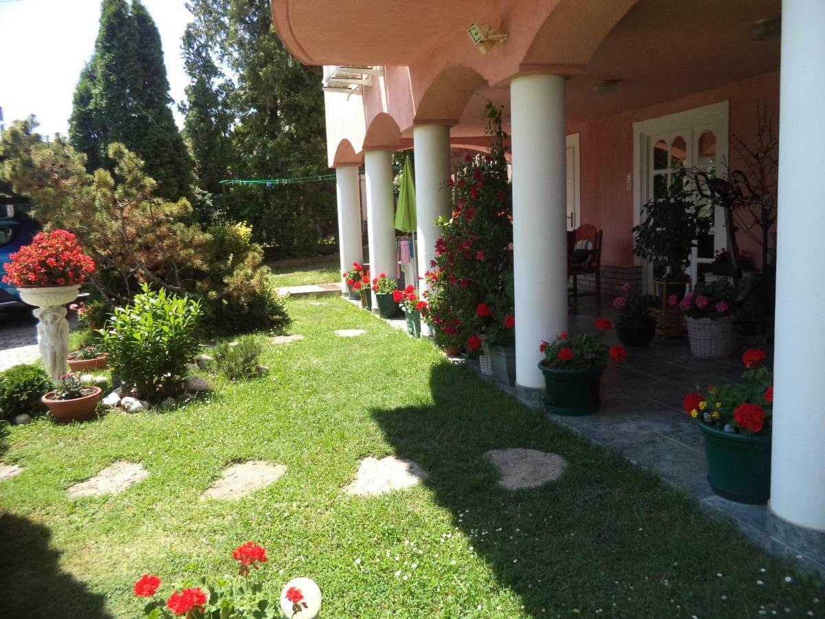 Maria Apartman Heviz Exterior photo